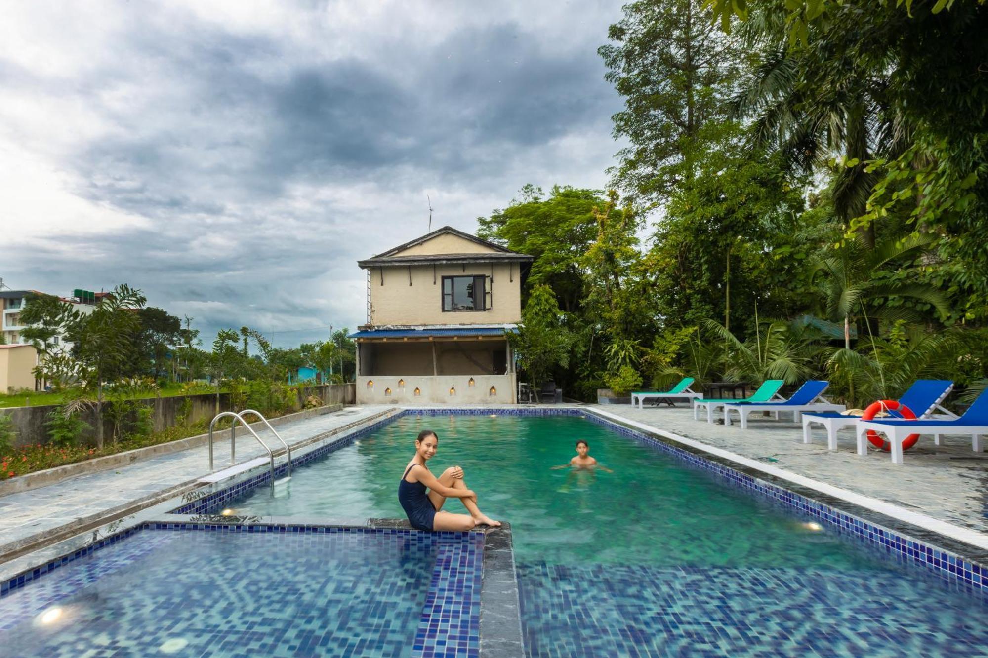 Hotel Parkside & Swimming Pool-Between Greenery And Azure ,Your Perfect Retreat Читван Экстерьер фото