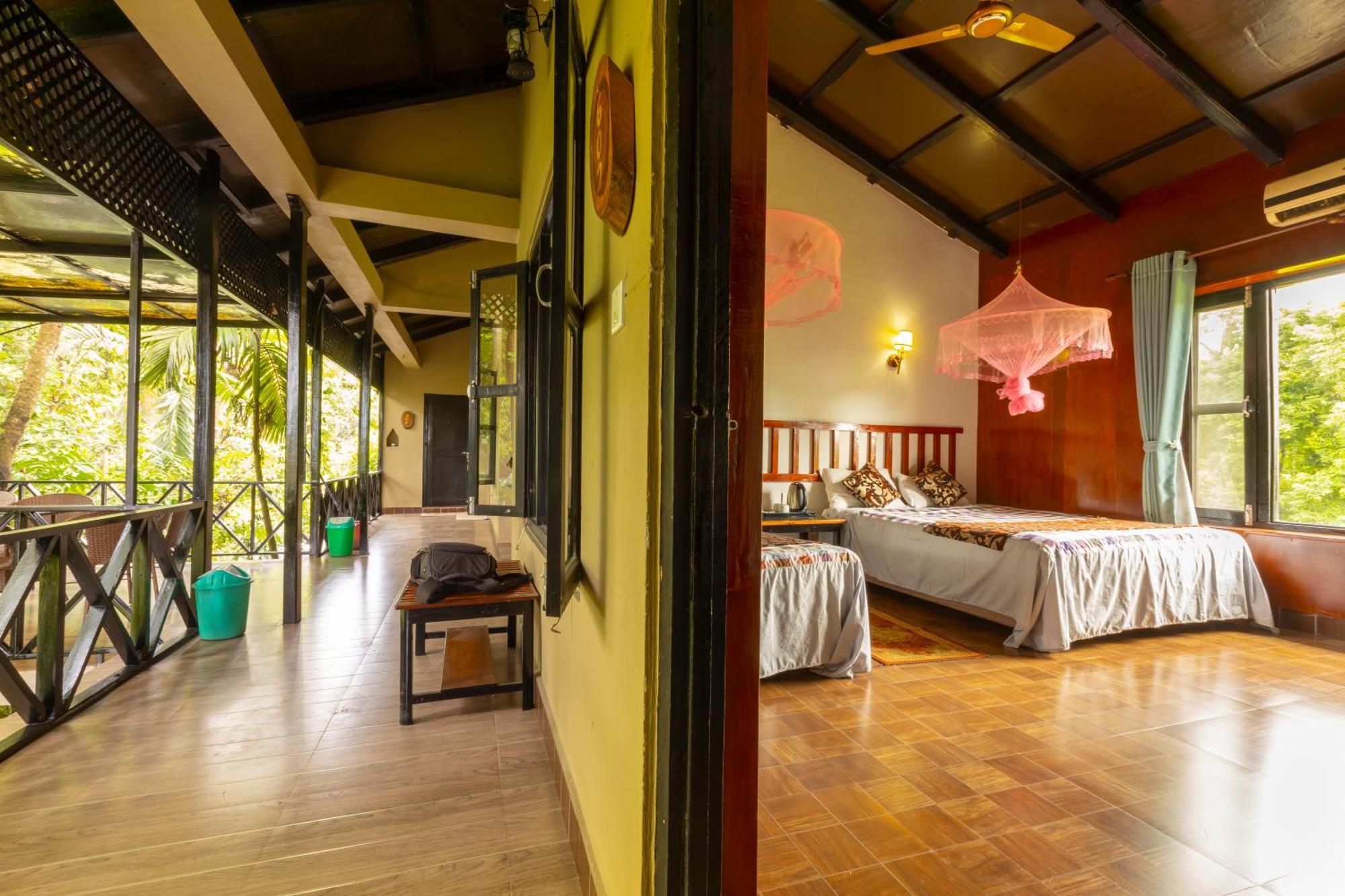 Hotel Parkside & Swimming Pool-Between Greenery And Azure ,Your Perfect Retreat Читван Экстерьер фото