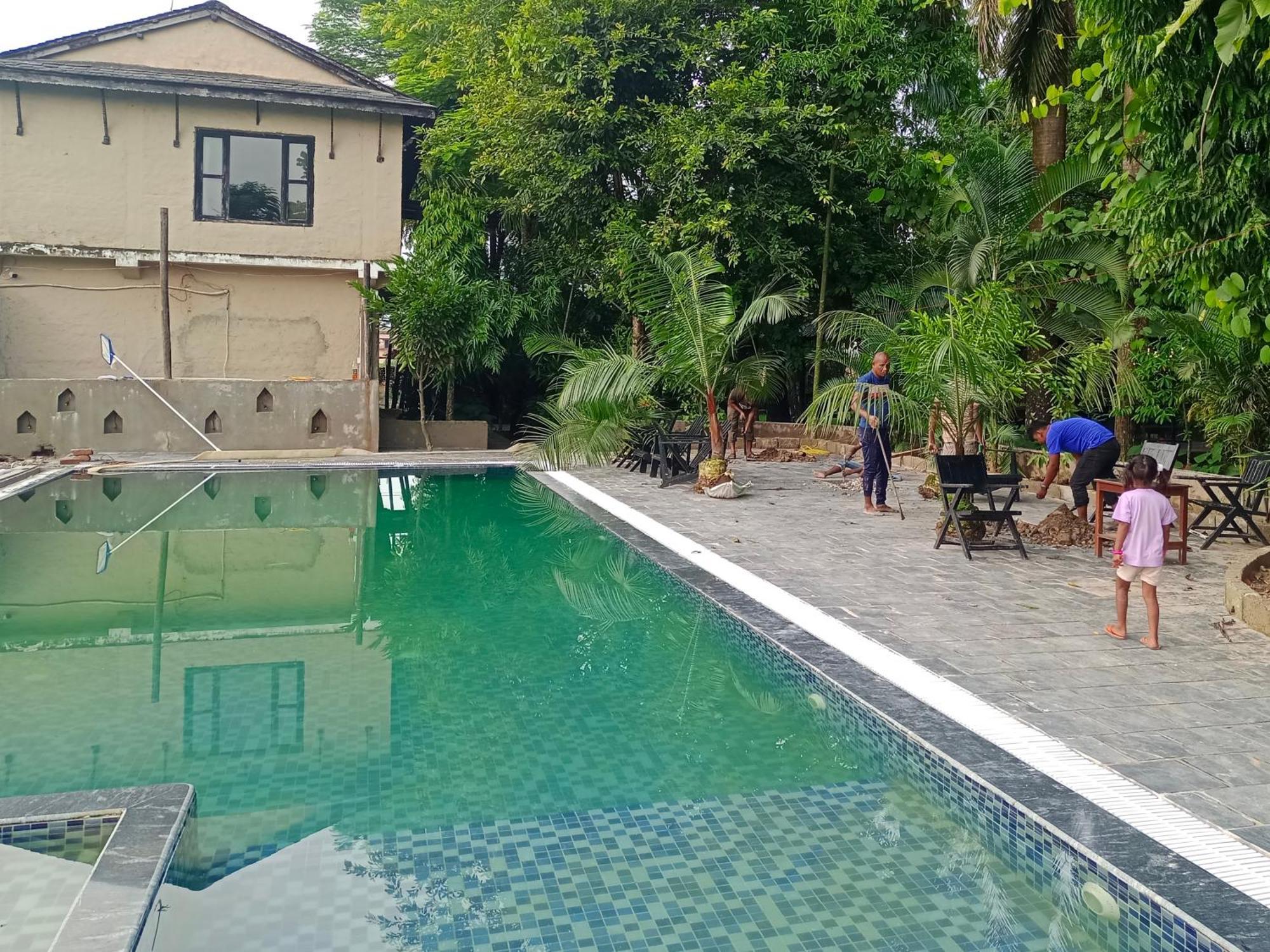 Hotel Parkside & Swimming Pool-Between Greenery And Azure ,Your Perfect Retreat Читван Экстерьер фото