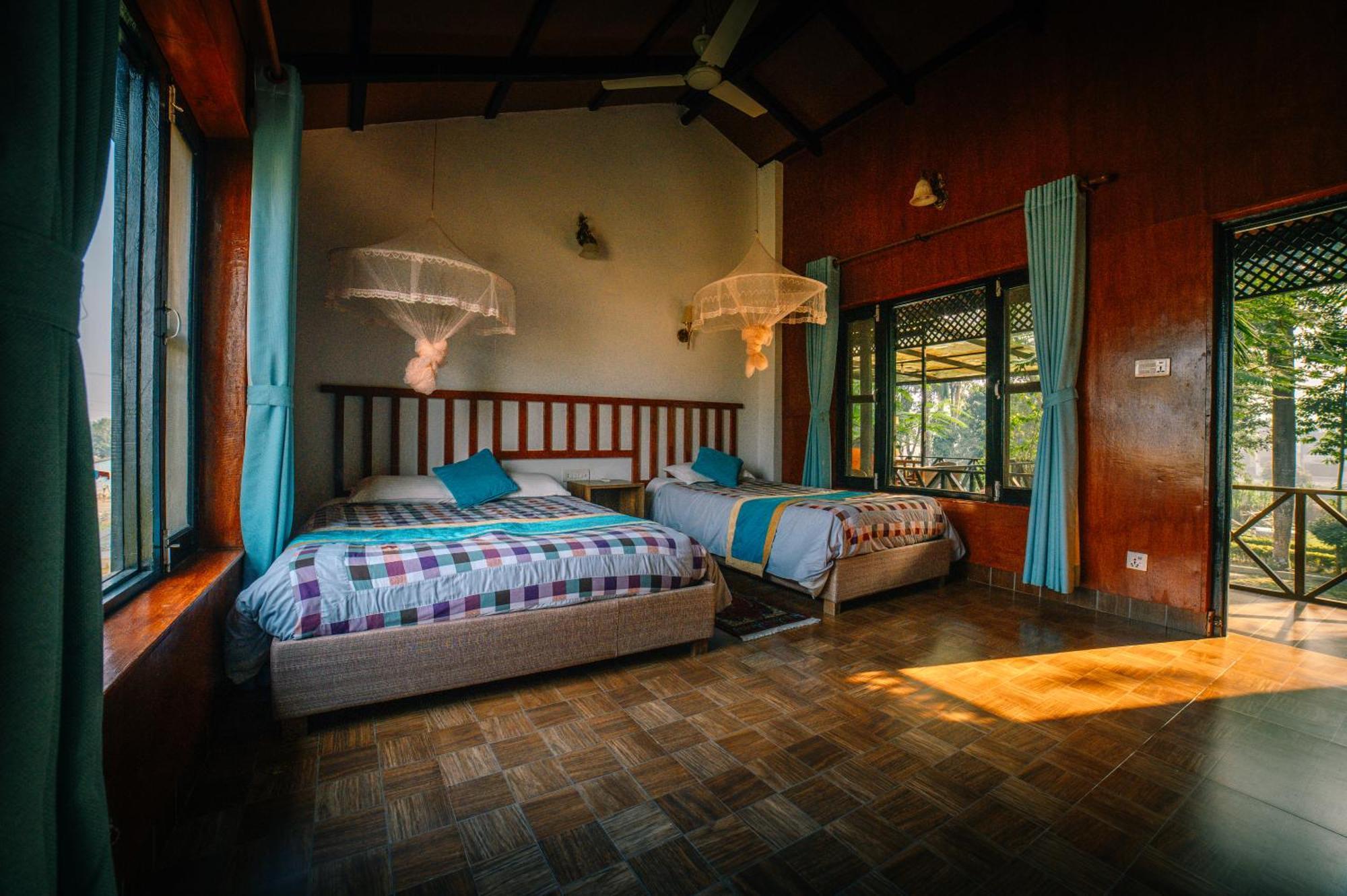Hotel Parkside & Swimming Pool-Between Greenery And Azure ,Your Perfect Retreat Читван Экстерьер фото